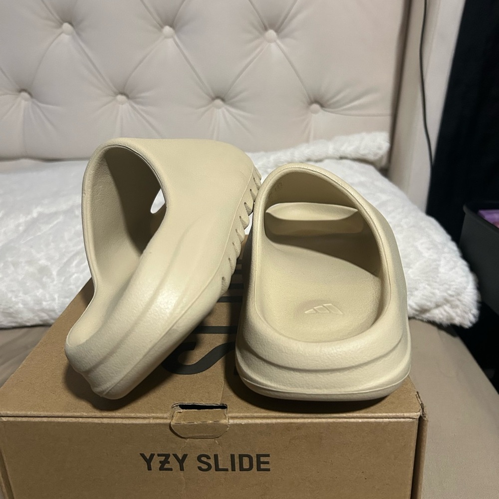 I Only Wore Them One Time. These Are A Size 6 Wom… - image 4